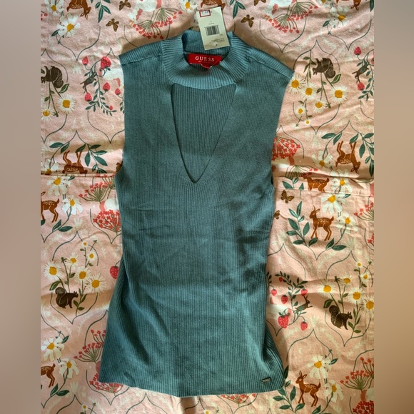 blue / teal guess tank top with cutouts on chest - Picture 2 of 5